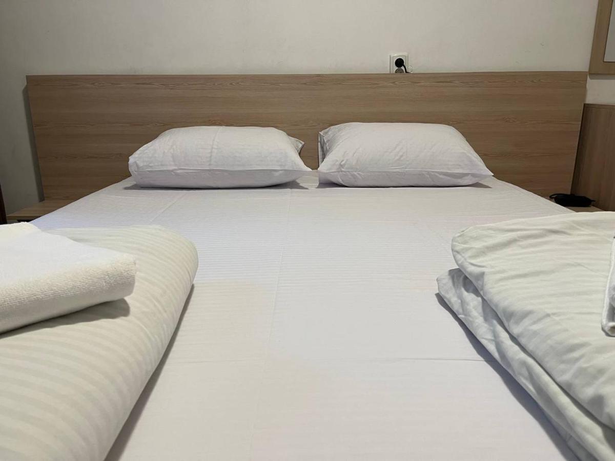 Fox Hostel Kiev Dış mekan fotoğraf